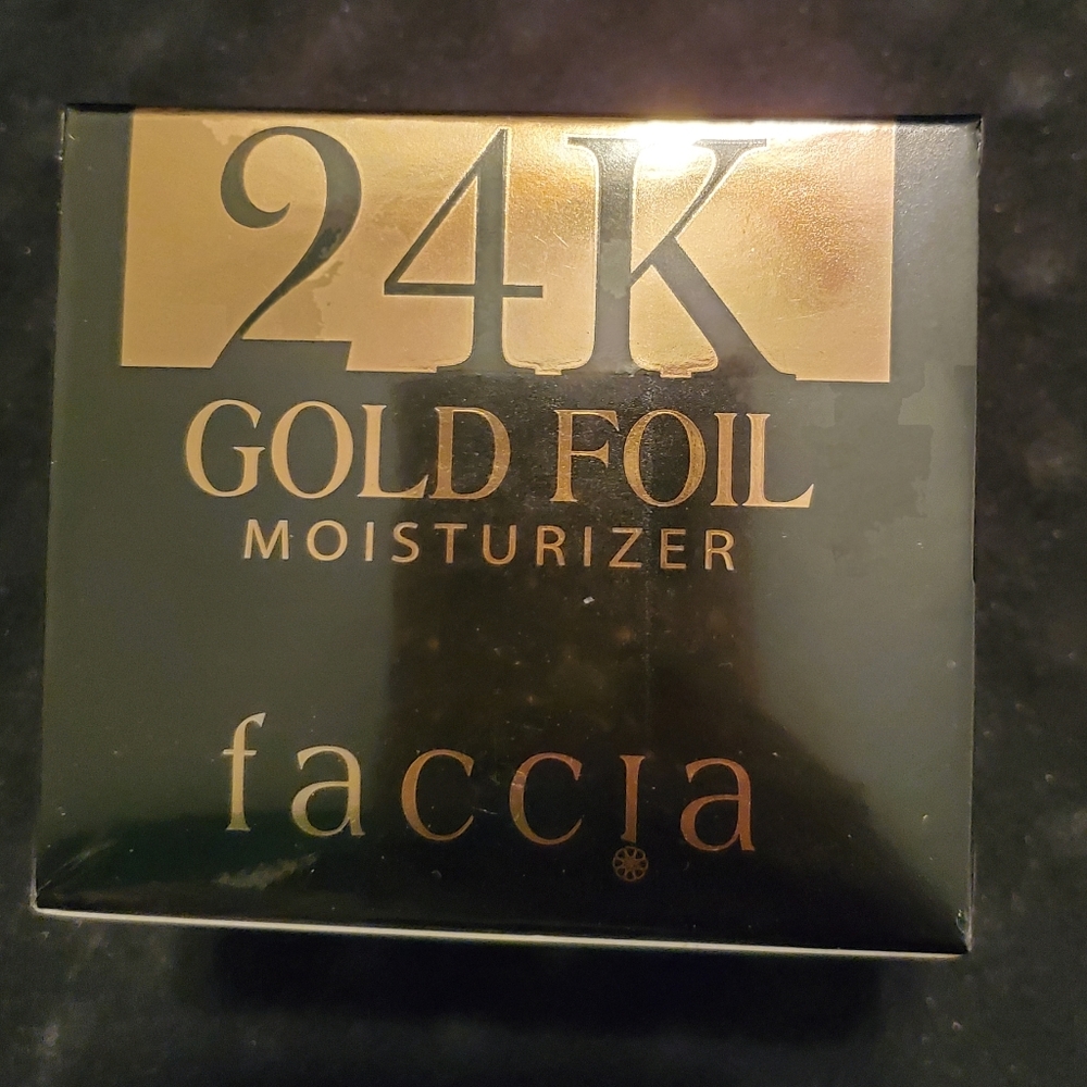 24k good foil moisturizer by faccia